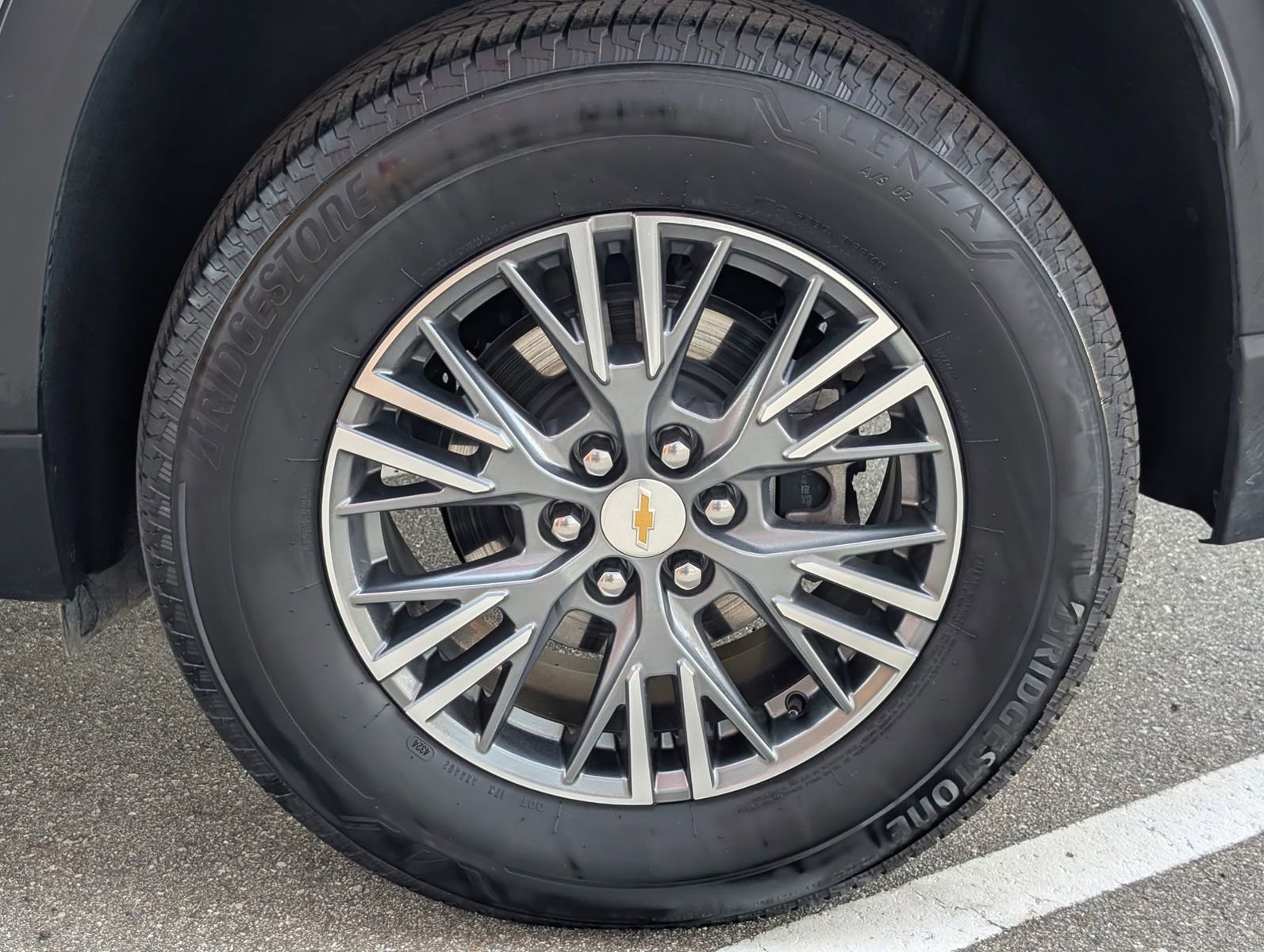 Certified 2025 Chevrolet Traverse LT image 43