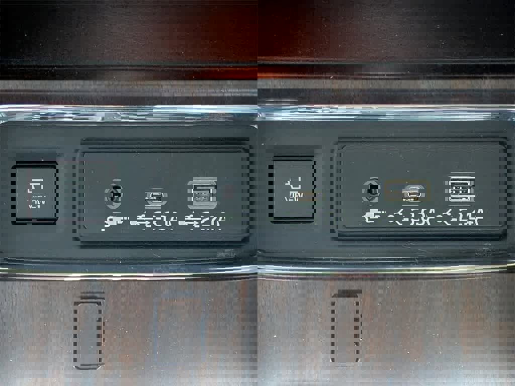 Used 2023 Subaru Ascent Touring image 35