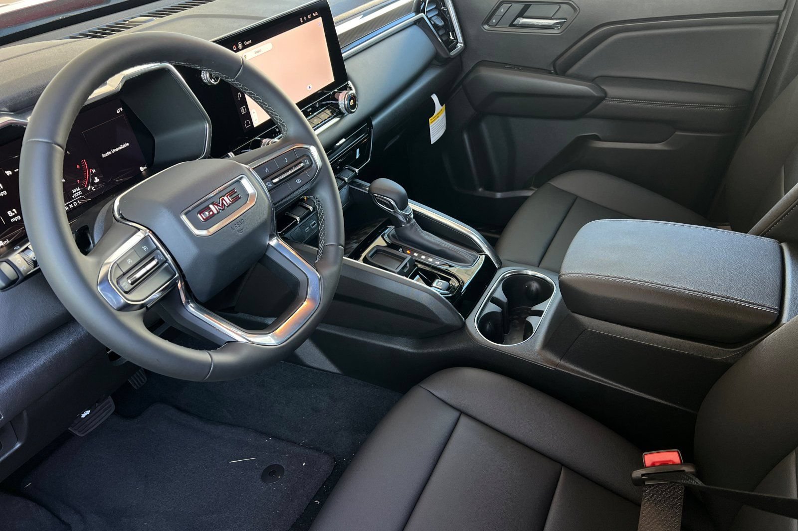 New 2026 GMC Canyon Elevation w/ Convenience Package RWD image 8
