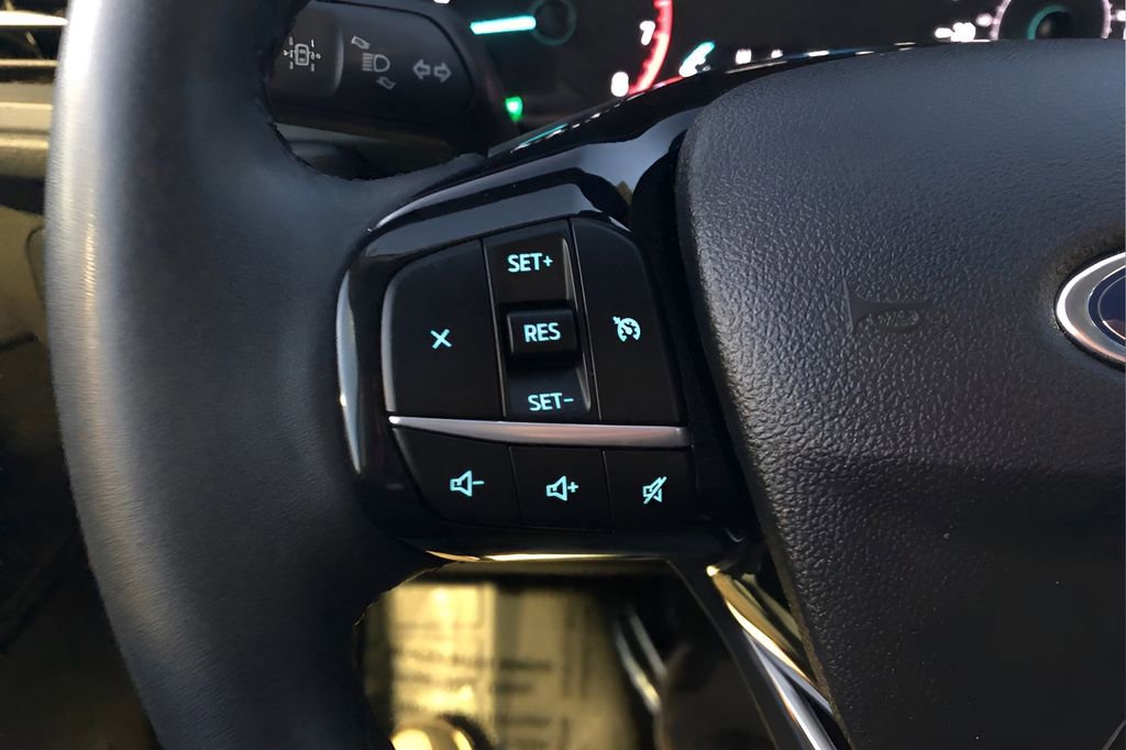 Used 2022 Ford Escape SEL image 15