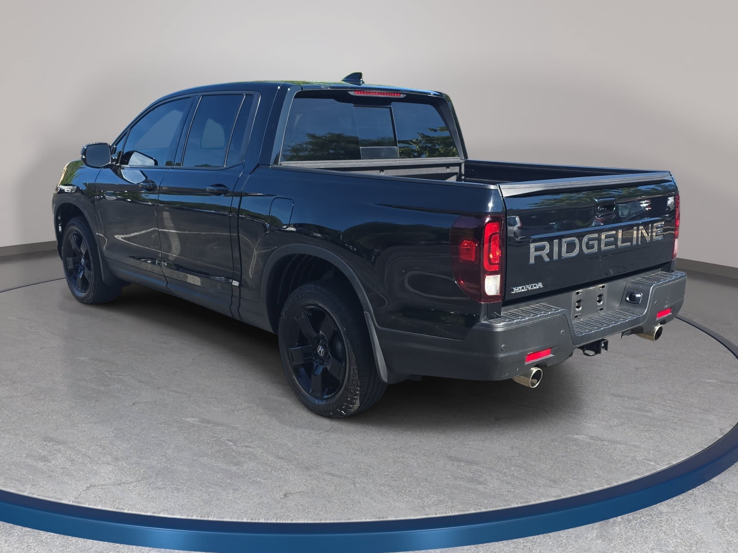Certified 2025 Honda Ridgeline Black Edition image 7