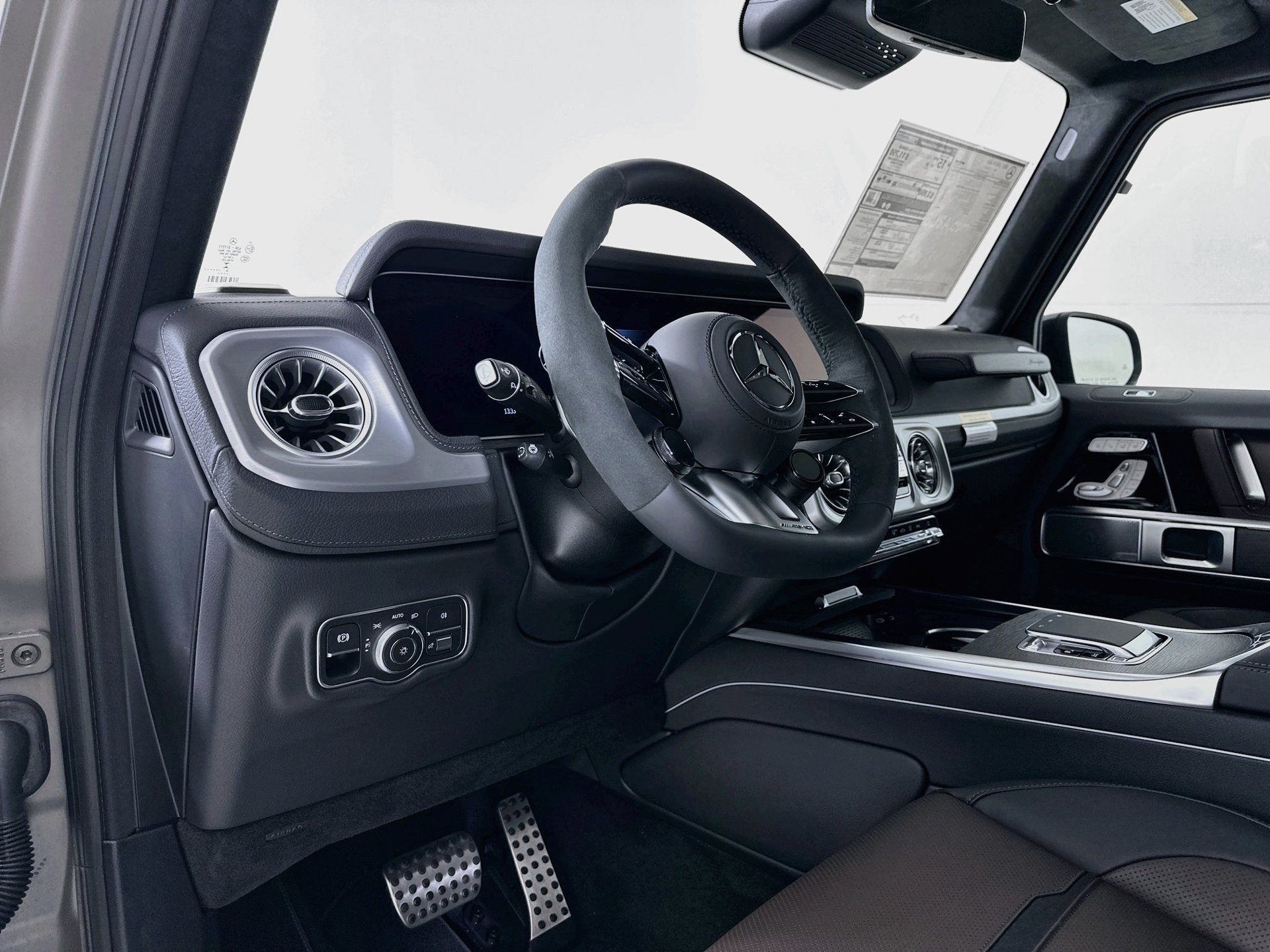 New 2027 Mercedes-Benz G 63 AMG 4MATIC image 10