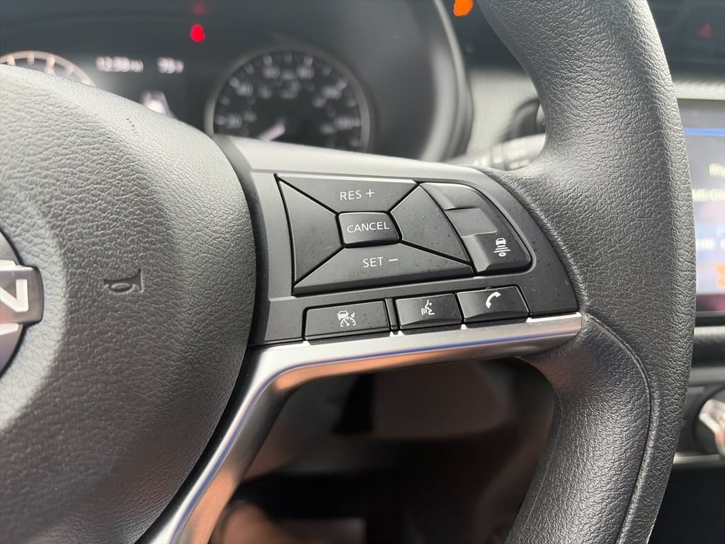 Used 2024 Nissan Kicks SV FWD image 28