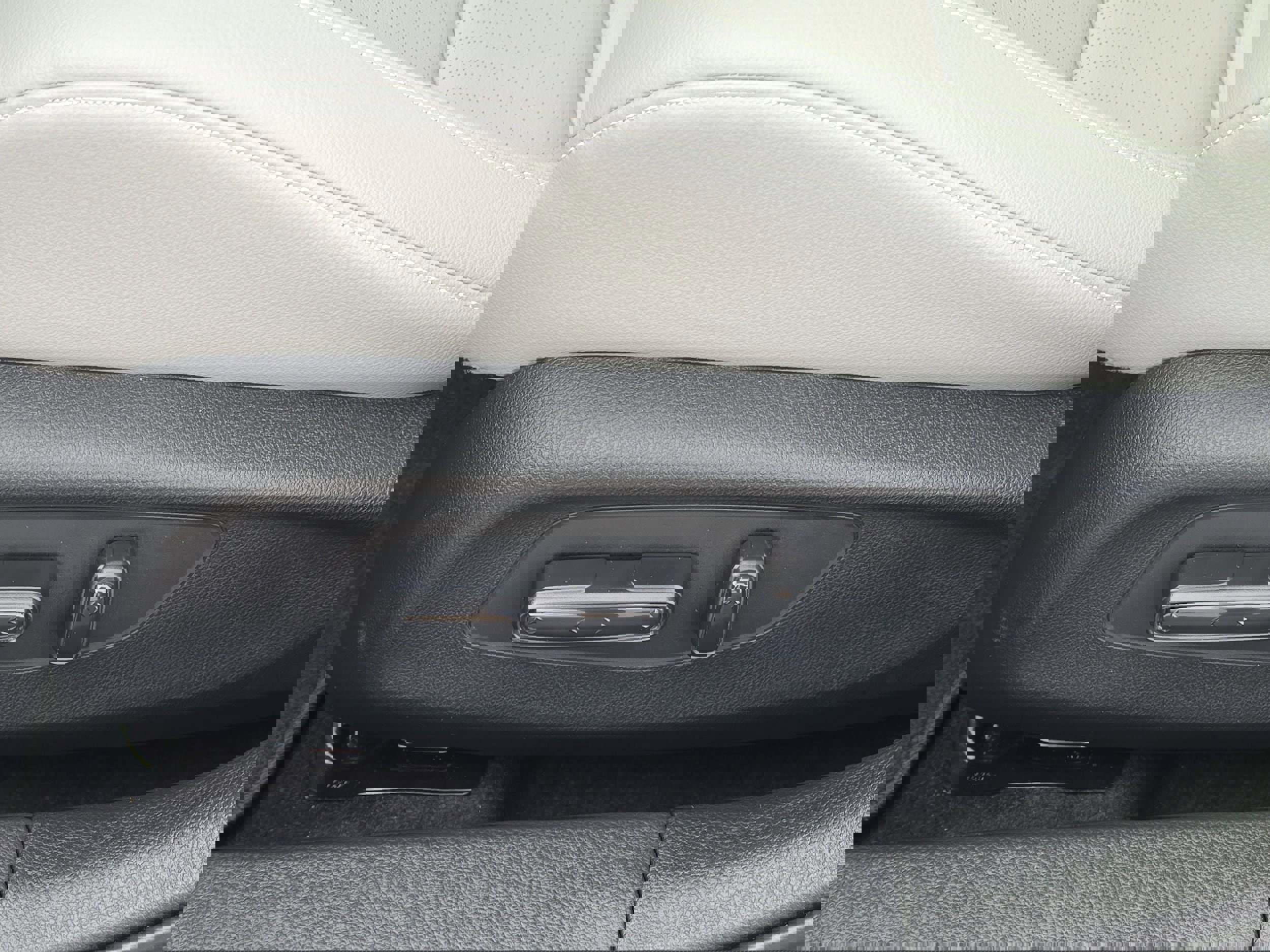 Used 2025 Honda Civic Sport Touring image 18