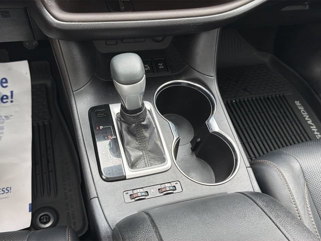 Used 2019 Toyota Highlander Limited Platinum AWD/4WD image 22