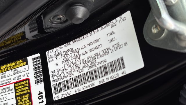 Used 2023 Toyota Tacoma TRD Sport w/ Black Out Package (TMS) AWD/4WD image 27