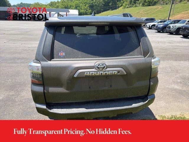 Used 2019 Toyota 4Runner SR5 AWD/4WD image 10