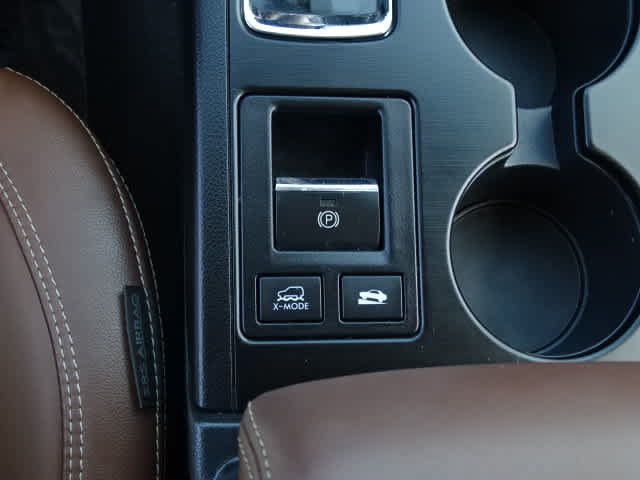 Used 2019 Subaru Outback 3.6R Touring w/ Popular Package #3A AWD/4WD image 33