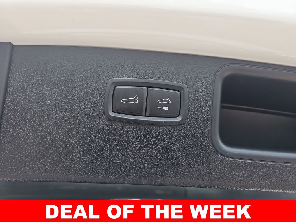 Used 2021 Porsche Macan AWD/4WD image 13