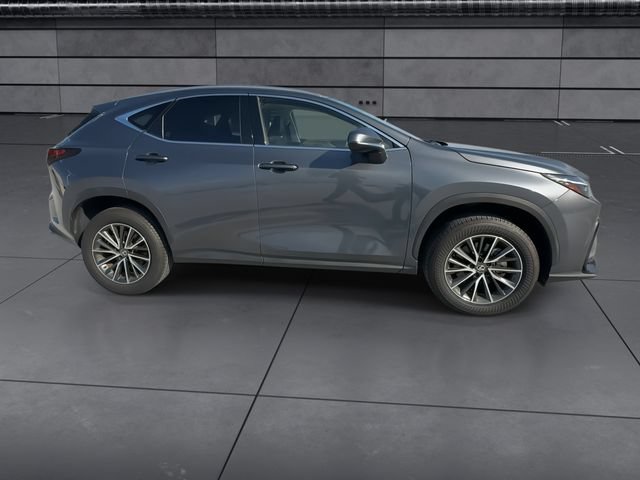 Used 2024 Lexus NX 250 FWD image 9