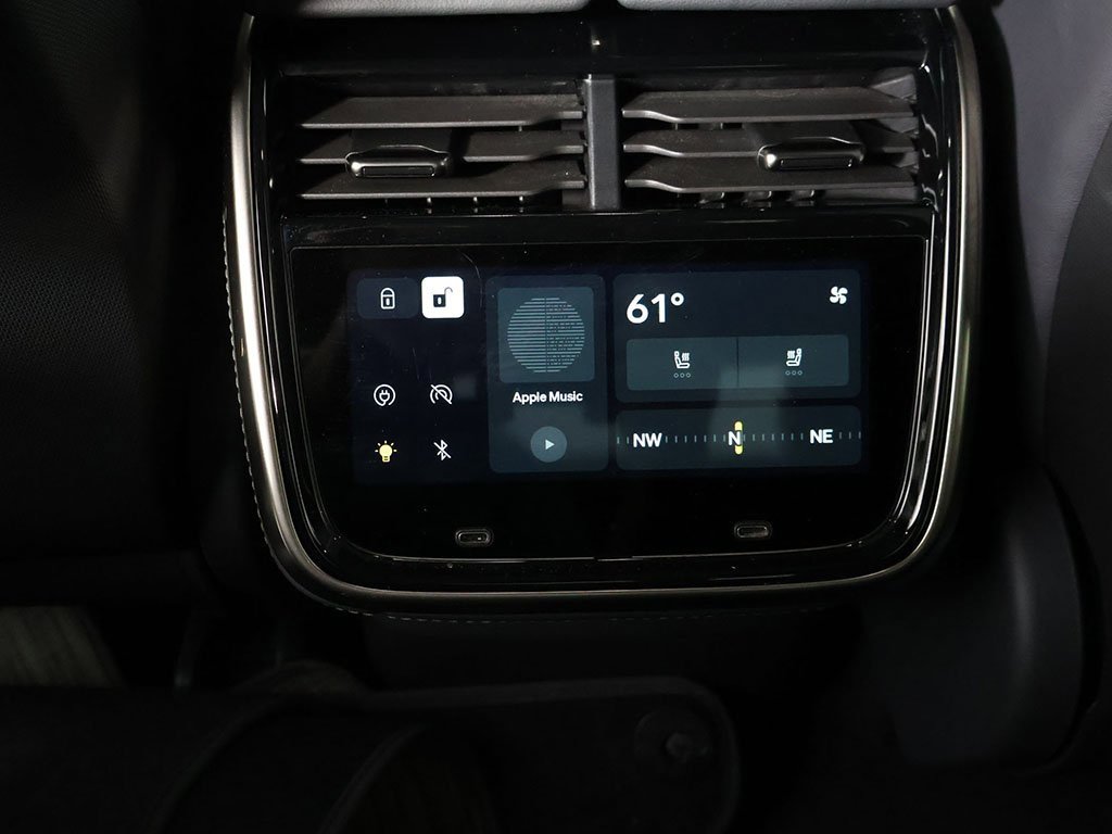 Used 2022 Rivian R1T Adventure image 47