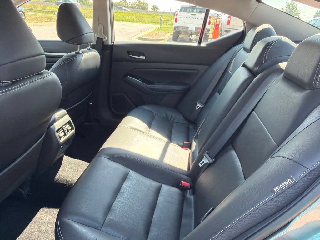 Used 2020 Nissan Altima 2.5 SL FWD image 13