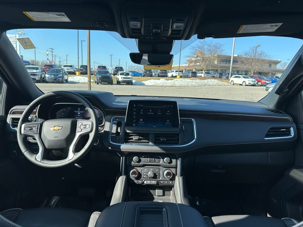 Used 2024 Chevrolet Tahoe Premier w/ Premium Package image 12