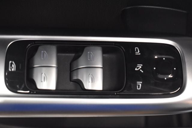 New 2026 Mercedes-Benz C 300 4MATIC Sedan image 21