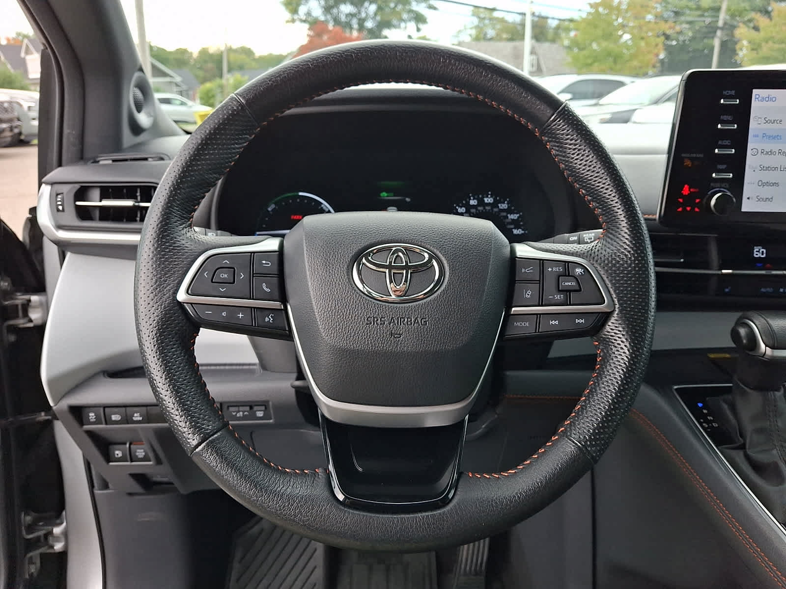 Used 2023 Toyota Sienna XSE w/ XSE Plus Package AWD/4WD image 26