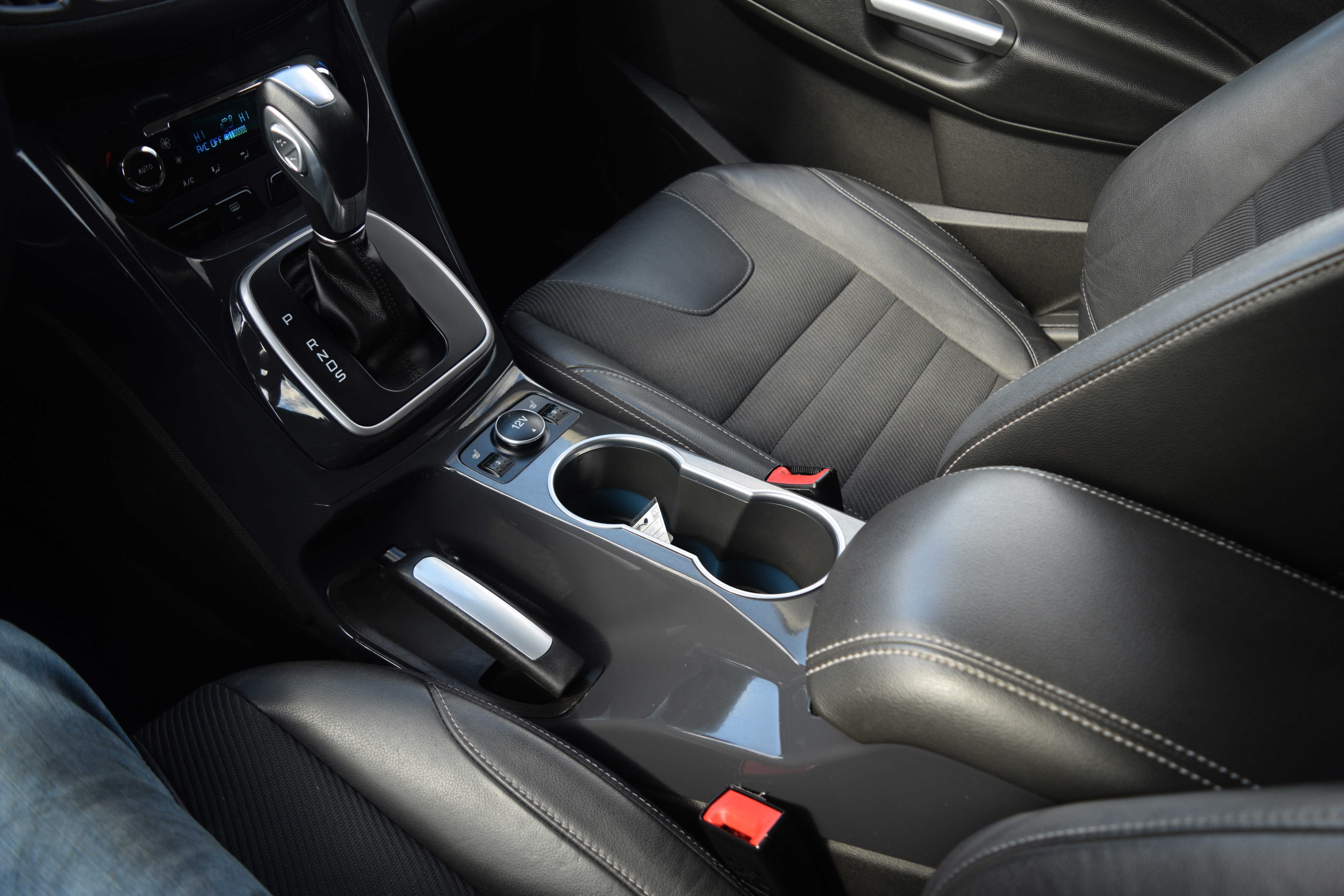 Used 2013 Ford Escape Titanium image 12