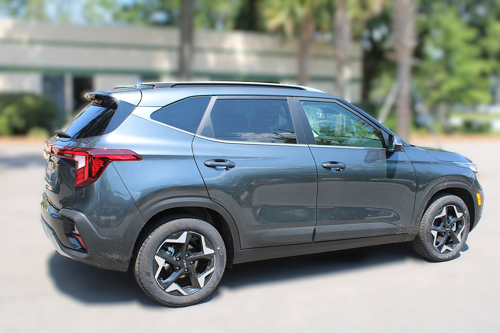 Certified 2025 Kia Seltos S AWD/4WD image 6