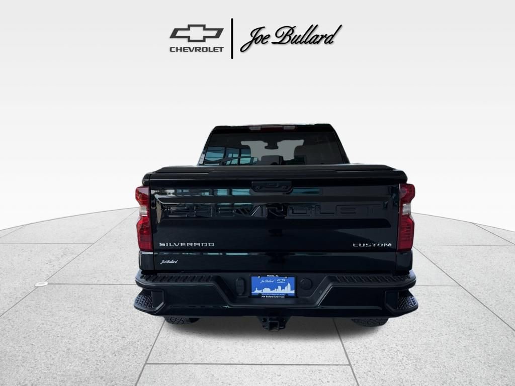 Used 2025 Chevrolet Silverado 1500 Custom Trail Boss AWD/4WD image 8