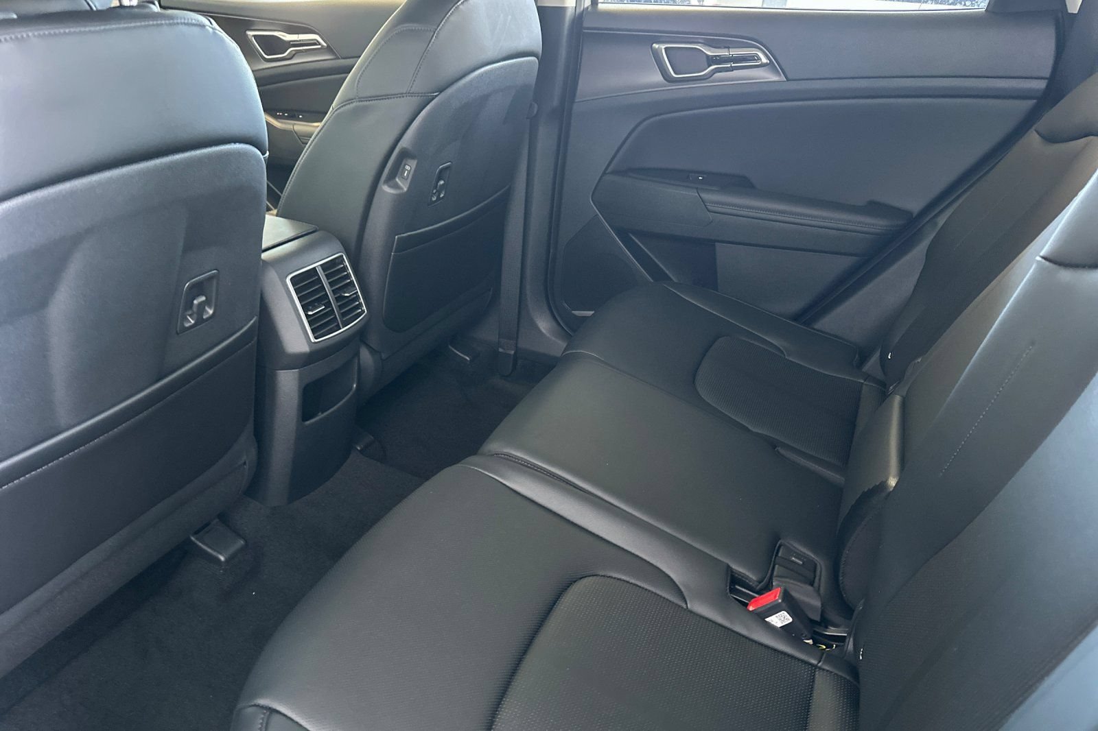 New 2026 Kia Sportage EX AWD/4WD image 12