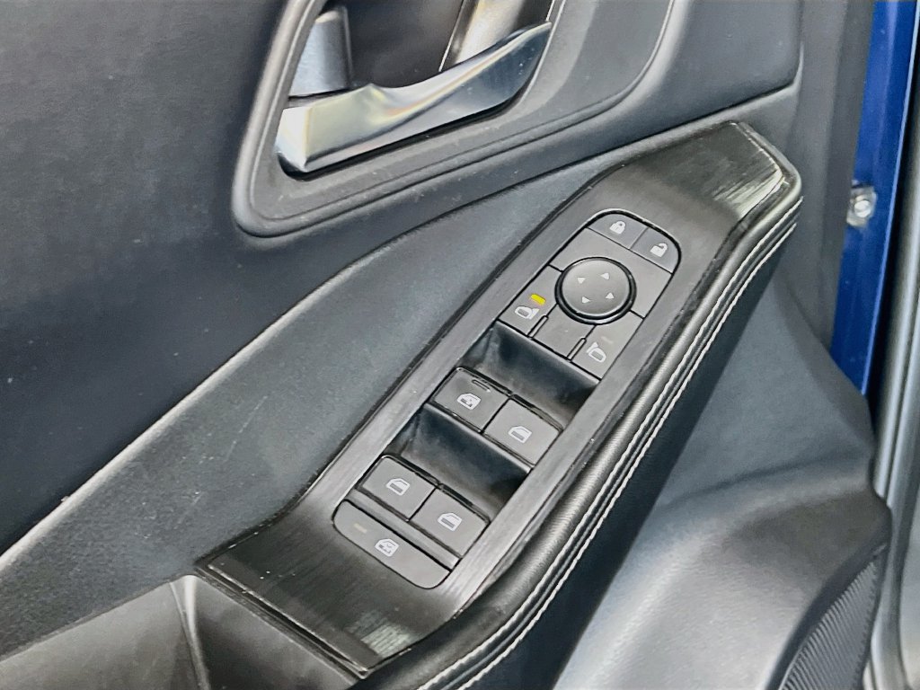 Used 2025 Nissan Rogue SV FWD image 17
