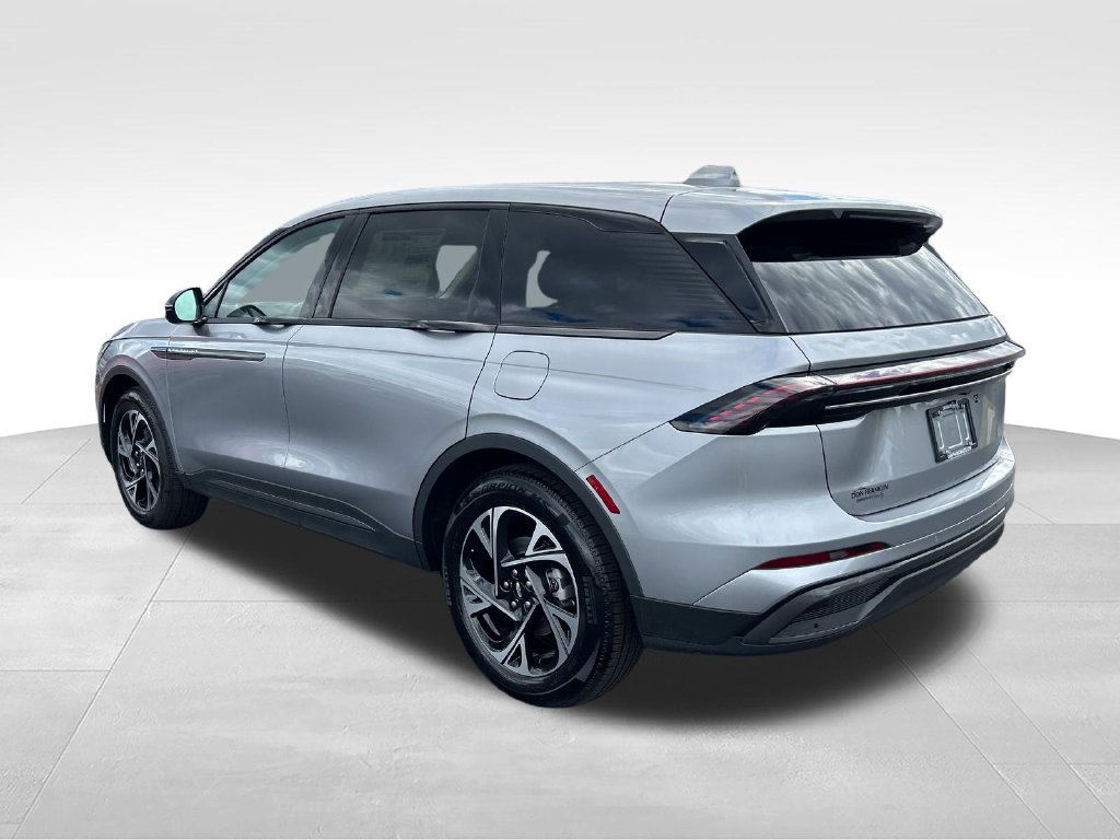 New 2026 Lincoln Nautilus Premier w/ Equipment Group 102A AWD/4WD image 3