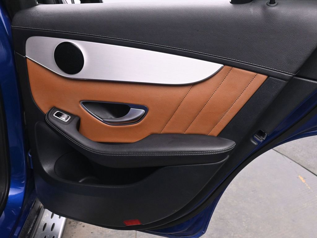 Used 2022 Mercedes-Benz GLC 300 4MATIC Coupe image 16