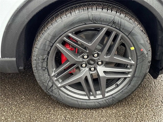 New 2026 Ford Explorer ST w/ Sun And Sound Package image 9