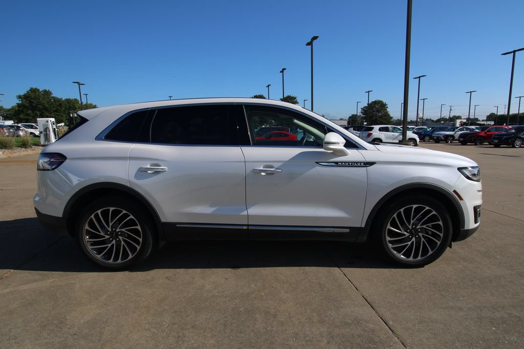 Used 2019 Lincoln Nautilus Reserve w/ Driver Assistance Package AWD/4WD image 4