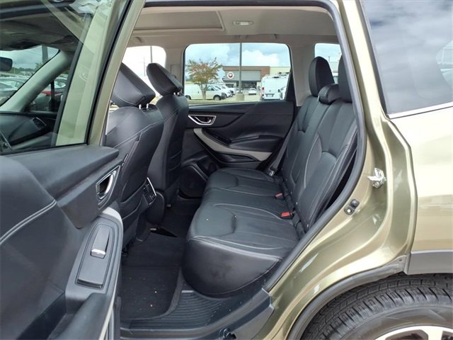 Used 2023 Subaru Forester Limited image 18