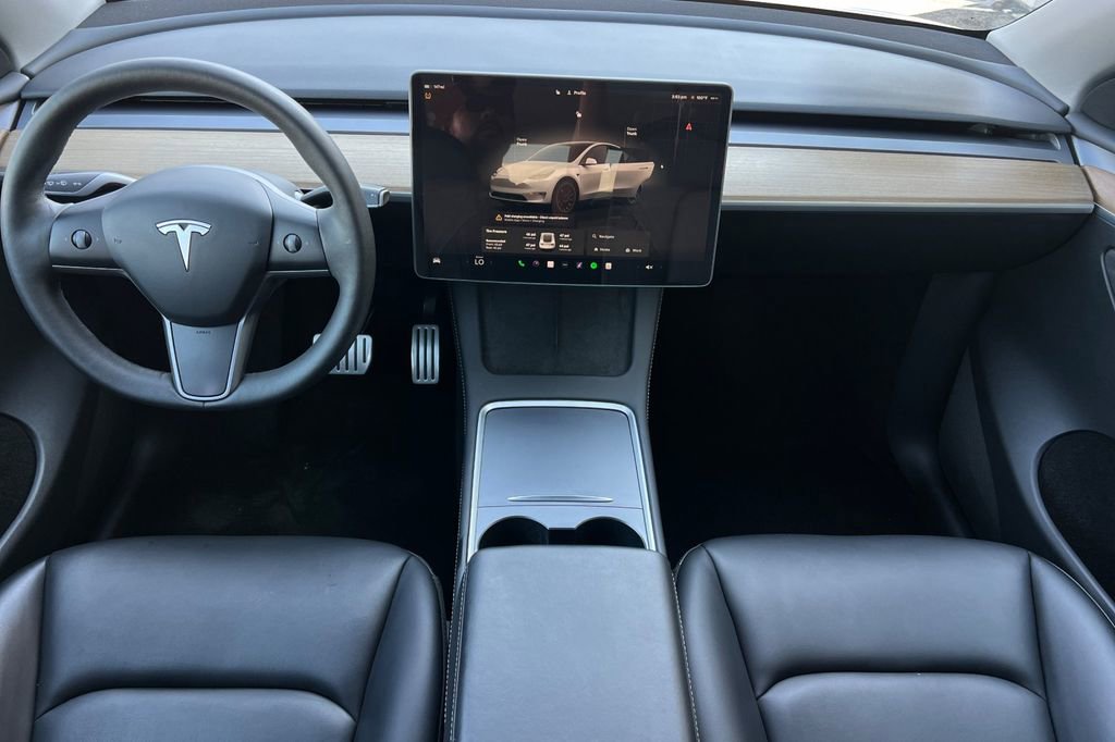 Used 2023 Tesla Model Y Performance image 17