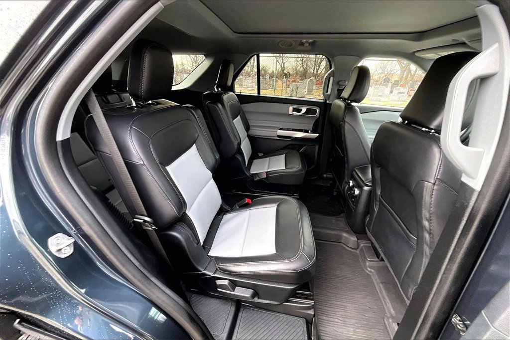Used 2023 Ford Explorer XLT w/ Equipment Group 202A image 26