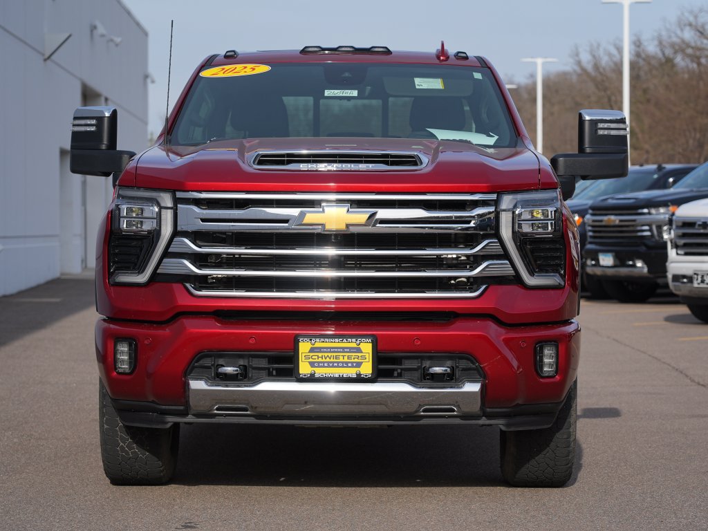 Used 2025 Chevrolet Silverado 3500 High Country w/ High Country Premium Package AWD/4WD image 9