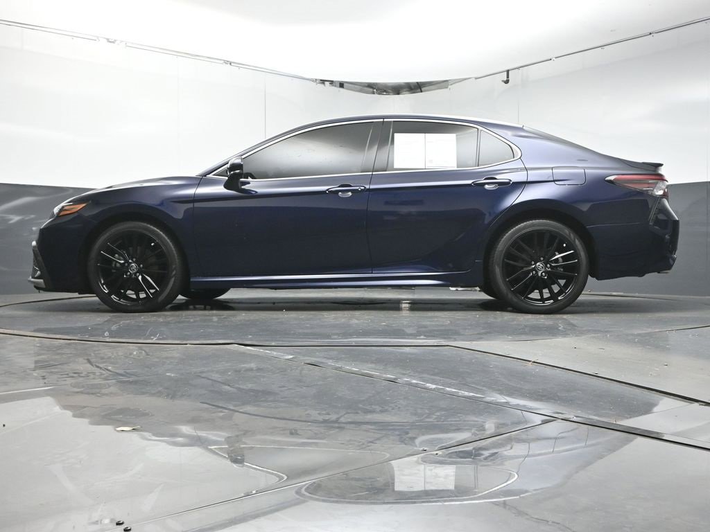 Used 2021 Toyota Camry XSE image 38