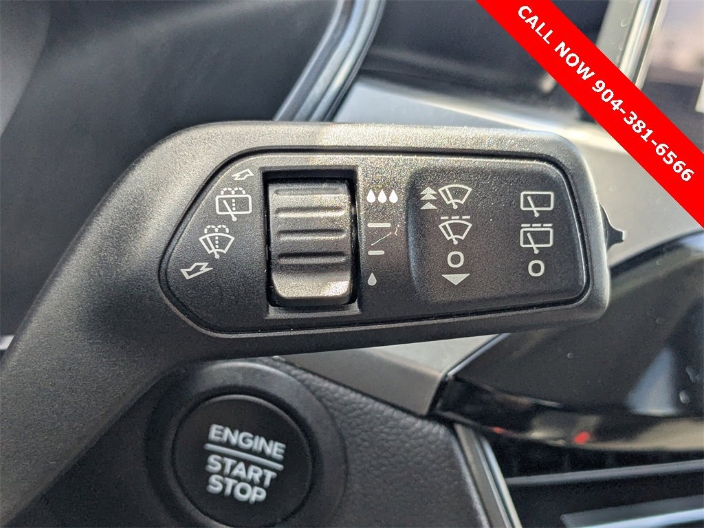 Used 2024 Ford Escape Active image 28