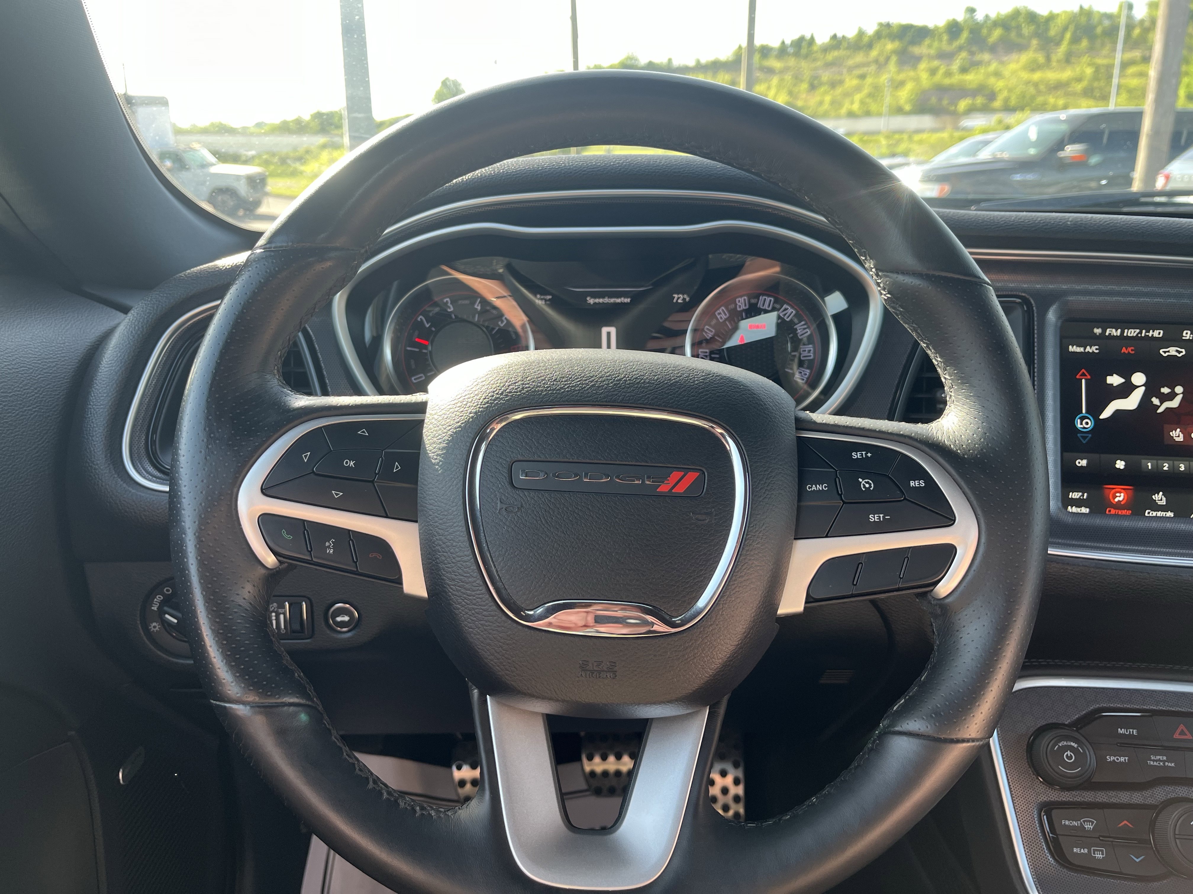 Used 2018 Dodge Challenger R/T Scat Pack w/ Leather Interior Group RWD image 26