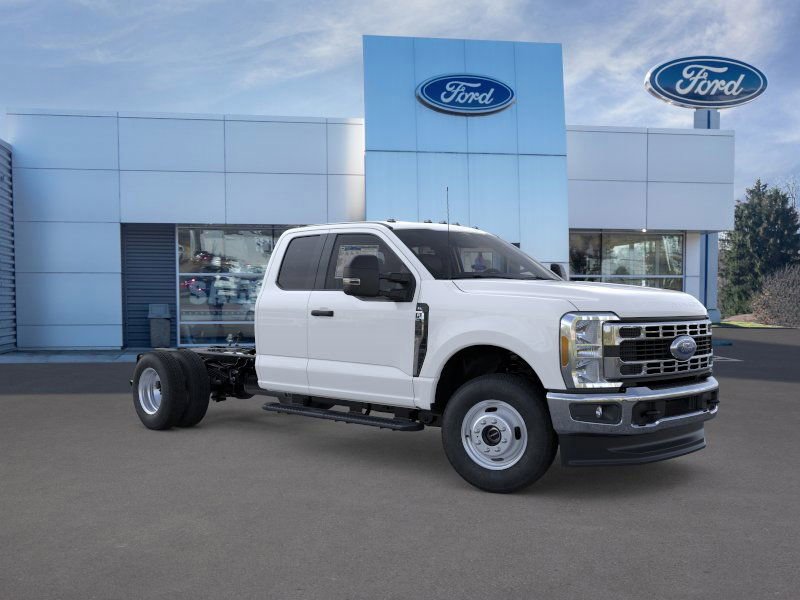 New 2026 Ford F350 XL w/ XL Chrome Package image 7