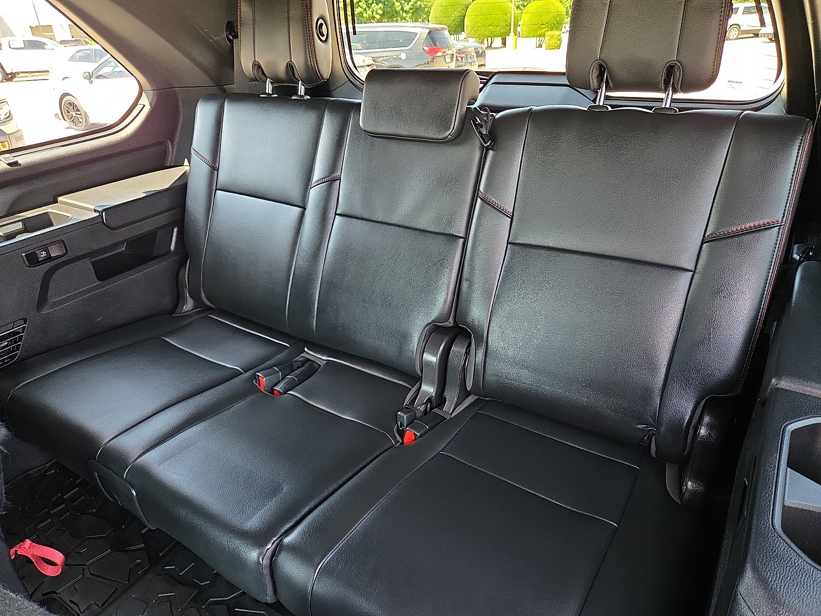 Used 2024 Toyota Sequoia TRD Pro AWD/4WD image 10