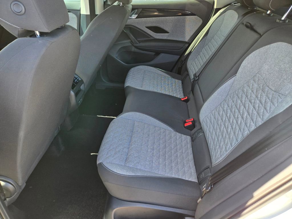 Certified 2025 Volkswagen Tiguan S AWD/4WD image 9