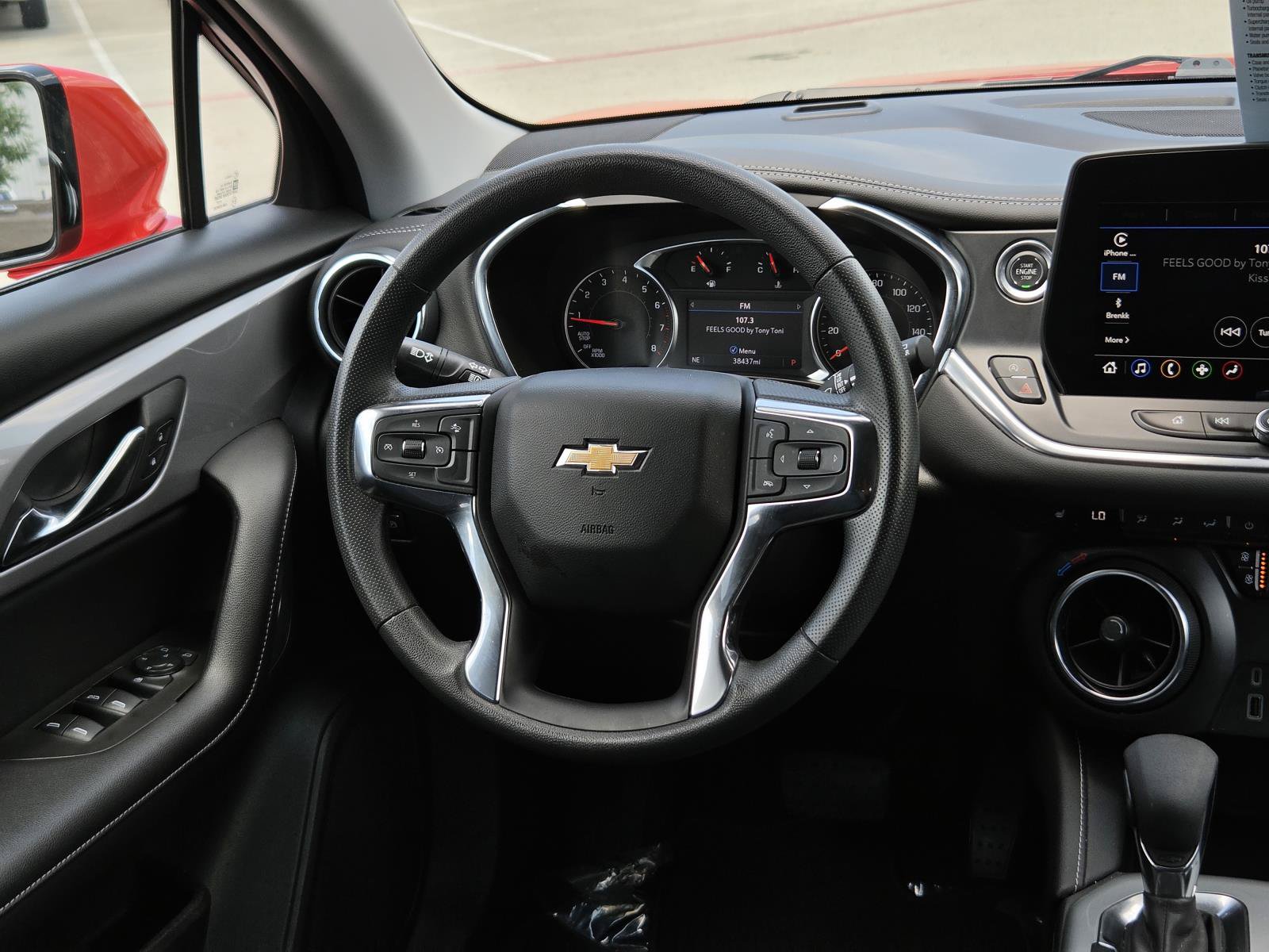 Used 2025 Chevrolet Blazer LT AWD/4WD image 13