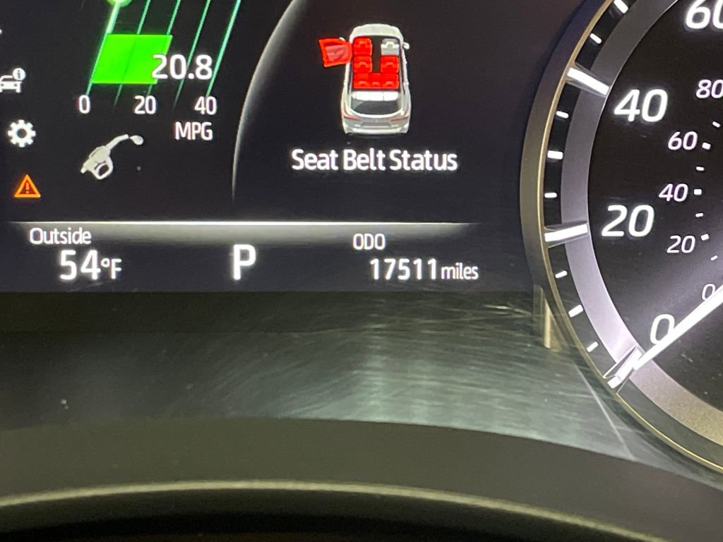 Used 2023 Toyota Highlander XLE image 16