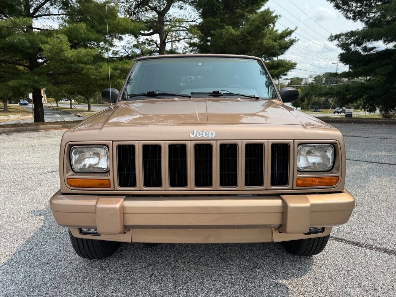 Used 1999 Jeep Cherokee Classic image 4