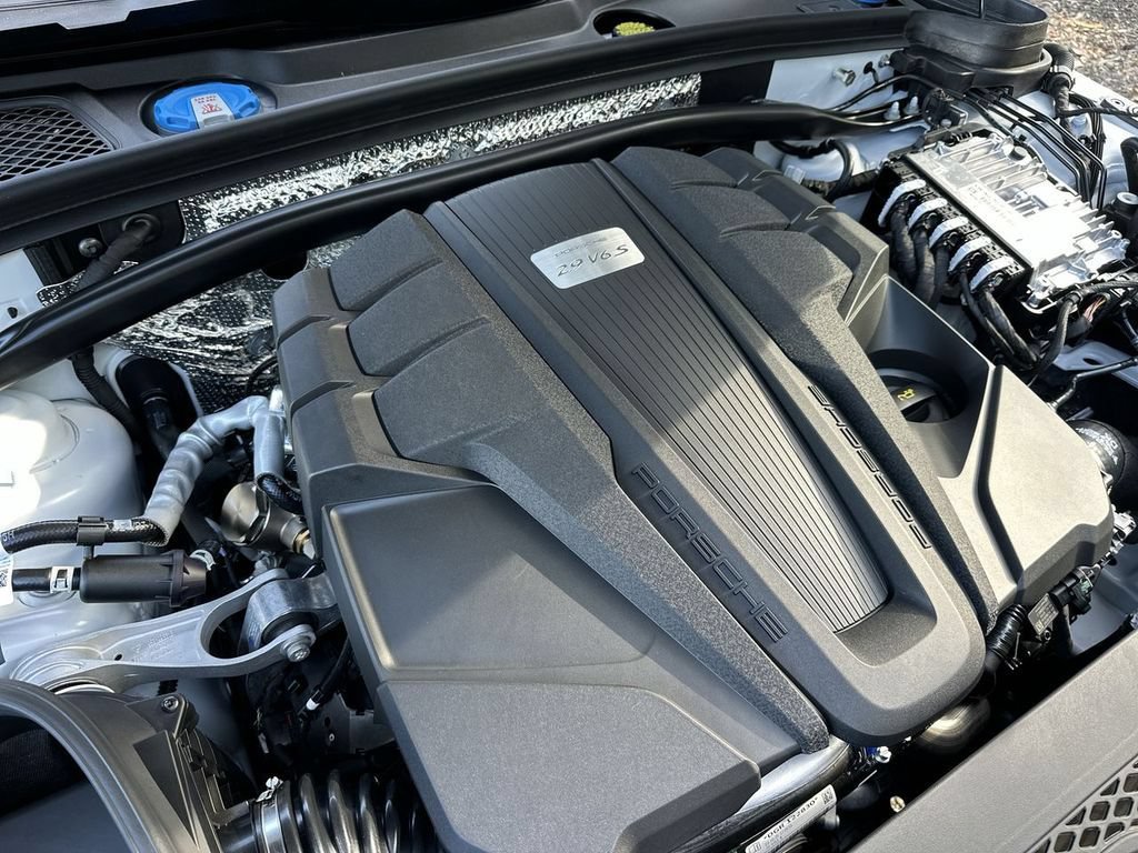 New 2026 Porsche Macan S AWD/4WD image 22