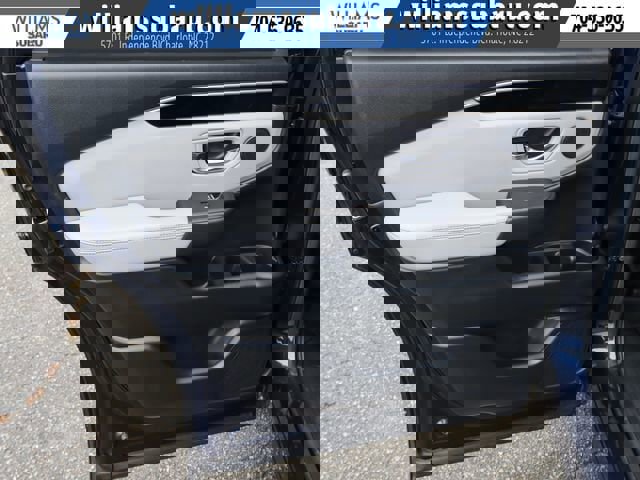 Used 2025 Honda Pilot EX-L image 33