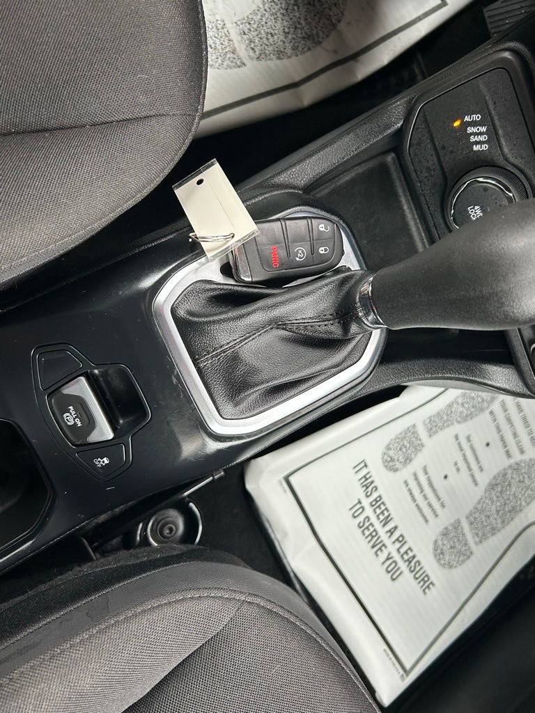 Used 2019 Jeep Renegade Altitude w/ Quick Order Package 2XM image 30