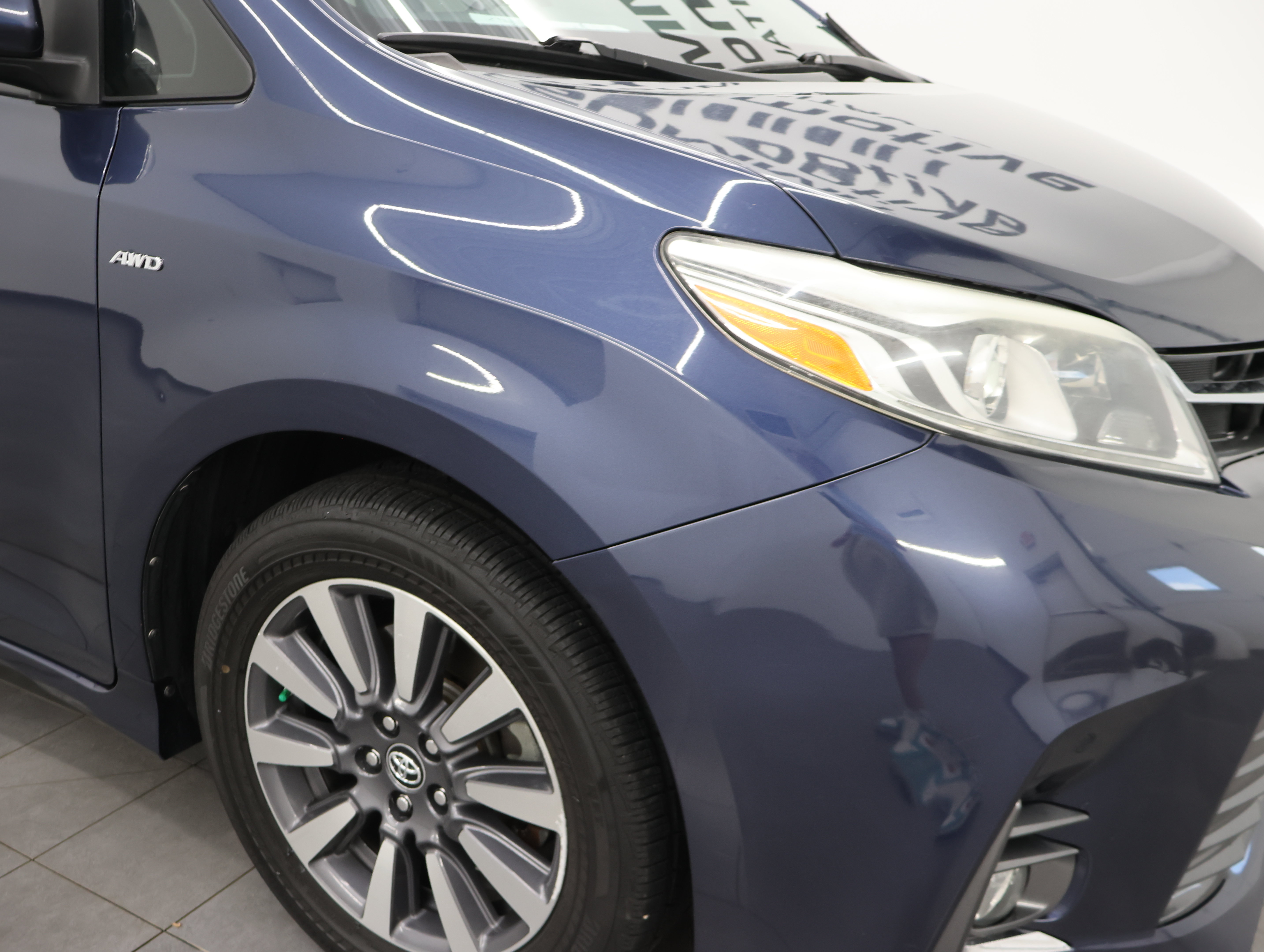 Used 2018 Toyota Sienna Limited Premium AWD/4WD image 26