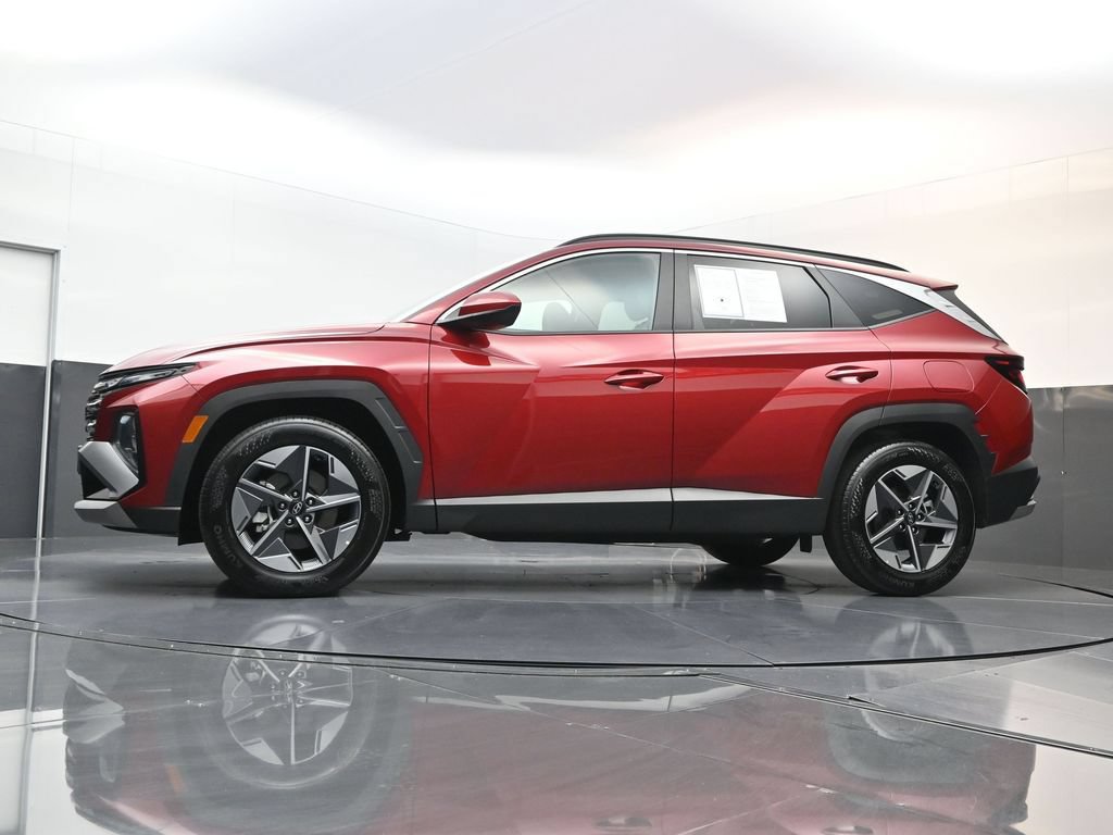 Used 2025 Hyundai Tucson SEL FWD image 25