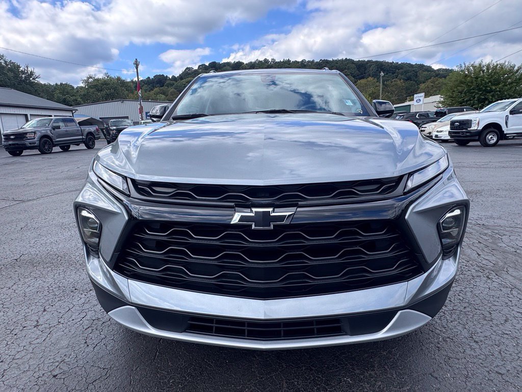 Used 2023 Chevrolet Blazer LT w/ Convenience Package FWD image 5