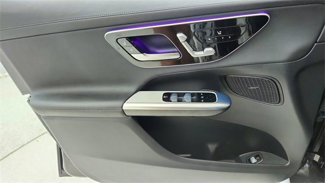 Used 2024 Mercedes-Benz GLC 300 4MATIC w/ AMG Line image 34