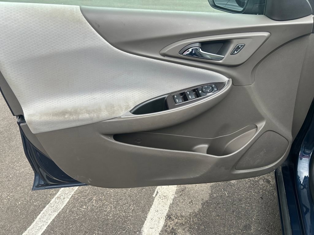 Used 2022 Chevrolet Malibu LT FWD image 29