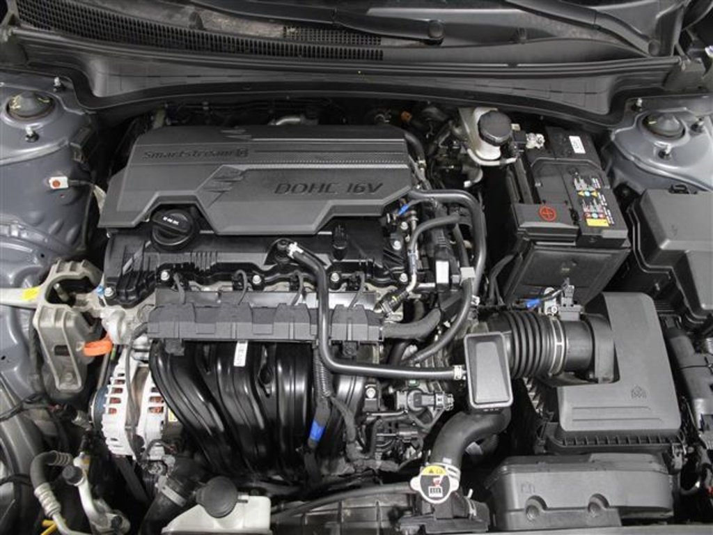 Used 2024 Hyundai Elantra SEL w/ Convenience Package image 18